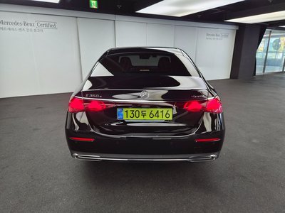 2025 Mercedes-BENZ E-CLASS 照片 3