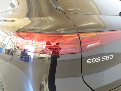 MERCEDES-BENZ EQS - 9