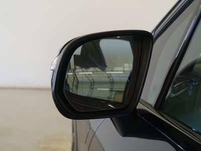 MERCEDES-BENZ EQS - 6