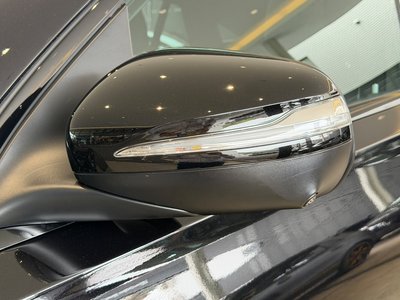 2025 Mercedes-BENZ GLE — миниатюра 15