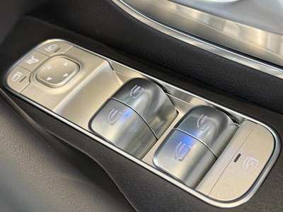 2025 Mercedes-BENZ GLE — миниатюра 27