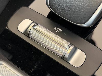 2025 Mercedes-BENZ GLE — миниатюра 41