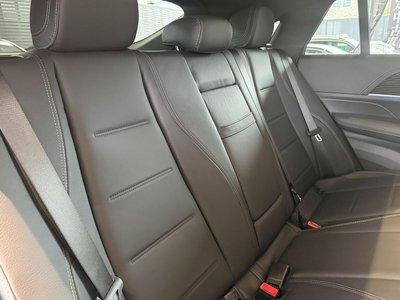 2025 Mercedes-BENZ GLE photo 6