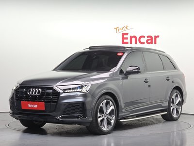 AUDI Q7 - 1
