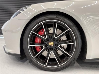 صورة مصغرة 14 لـ 2018 Porsche PANAMERA