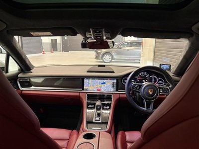 صورة مصغرة 17 لـ 2018 Porsche PANAMERA