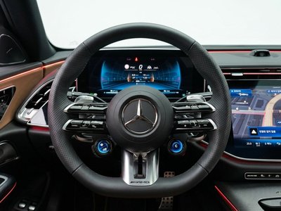 2025 Mercedes-BENZ E-CLASS — фото 5