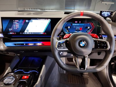 صورة مصغرة 37 لـ 2025 BMW M5
