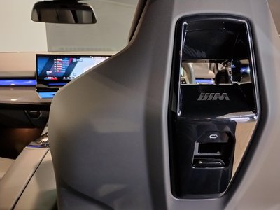 صورة مصغرة 32 لـ 2025 BMW M5