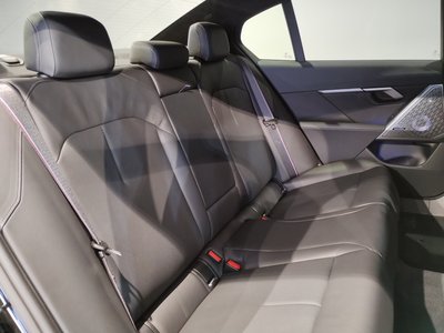 صورة مصغرة 31 لـ 2025 BMW M5