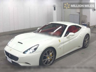 FERRARI CALIFORNIA - 4