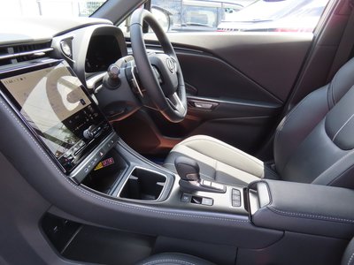 2024 Lexus LBX — миниатюра 12