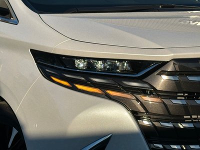 TOYOTA ALPHARD - 8