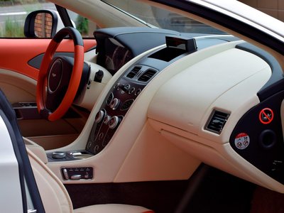 2016 Aston Martin RAPIDE 照片 4