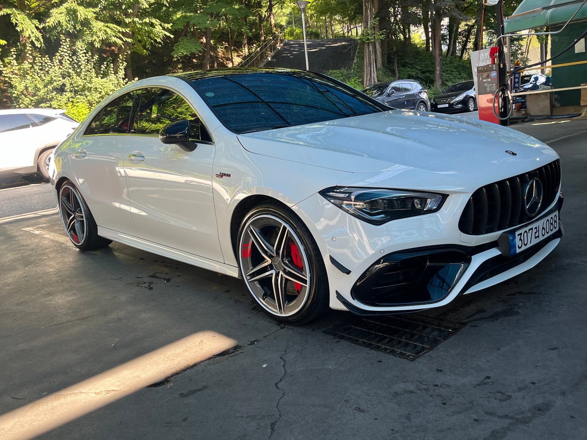 MERCEDES-BENZ CLA - View 1