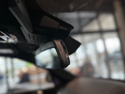 2023 BMW X7 — миниатюра 28