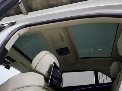 BENTLEY FLYING SPUR - 5