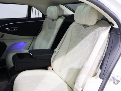 BENTLEY FLYING SPUR - 8