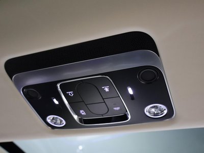 BENTLEY FLYING SPUR - 10