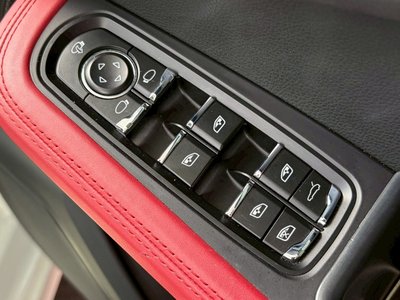 2016 Porsche MACAN 缩略图 41
