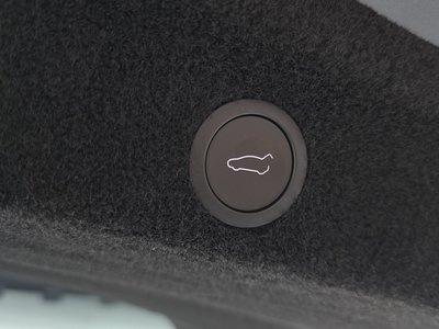 2025 Tesla MODEL Y 缩略图 36