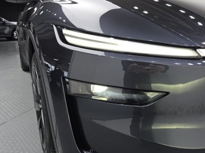 صورة 9 لـ 2025 Tesla MODEL Y
