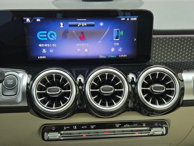 2025 Mercedes-BENZ EQB — миниатюра 16