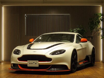 ASTON MARTIN VANTAGE GT12