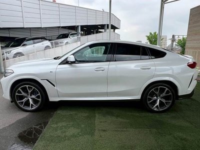 2021 BMW X6 — миниатюра 17