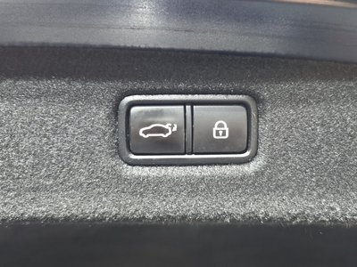 صورة مصغرة 20 لـ 2020 Genesis G90