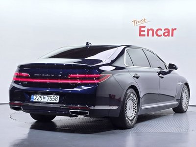 صورة 3 لـ 2020 Genesis G90