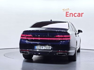 صورة 4 لـ 2020 Genesis G90