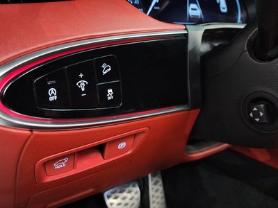 2021 Genesis GV70 — миниатюра 27