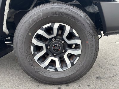 2026 Toyota LAND CRUISER 70 缩略图 11