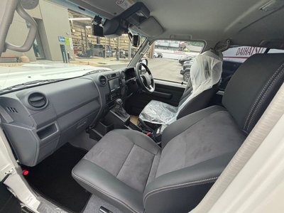 2026 Toyota LAND CRUISER 70 缩略图 31