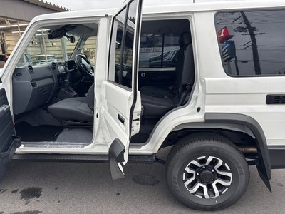 2026 Toyota LAND CRUISER 70 缩略图 32