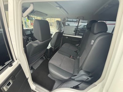 2026 Toyota LAND CRUISER 70 缩略图 33