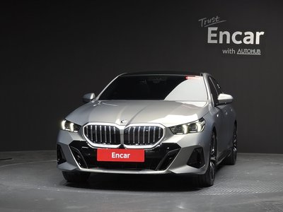 صورة 2 لـ 2025 BMW 5 SERIES