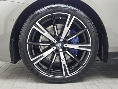 صورة 6 لـ 2025 BMW 5 SERIES
