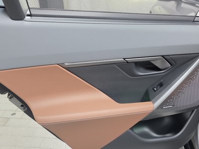 صورة مصغرة 15 لـ 2025 BMW 5 SERIES
