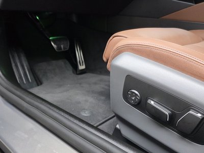 صورة مصغرة 32 لـ 2025 BMW 5 SERIES