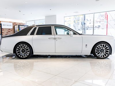 ROLLS-ROYCE PHANTOM - 9