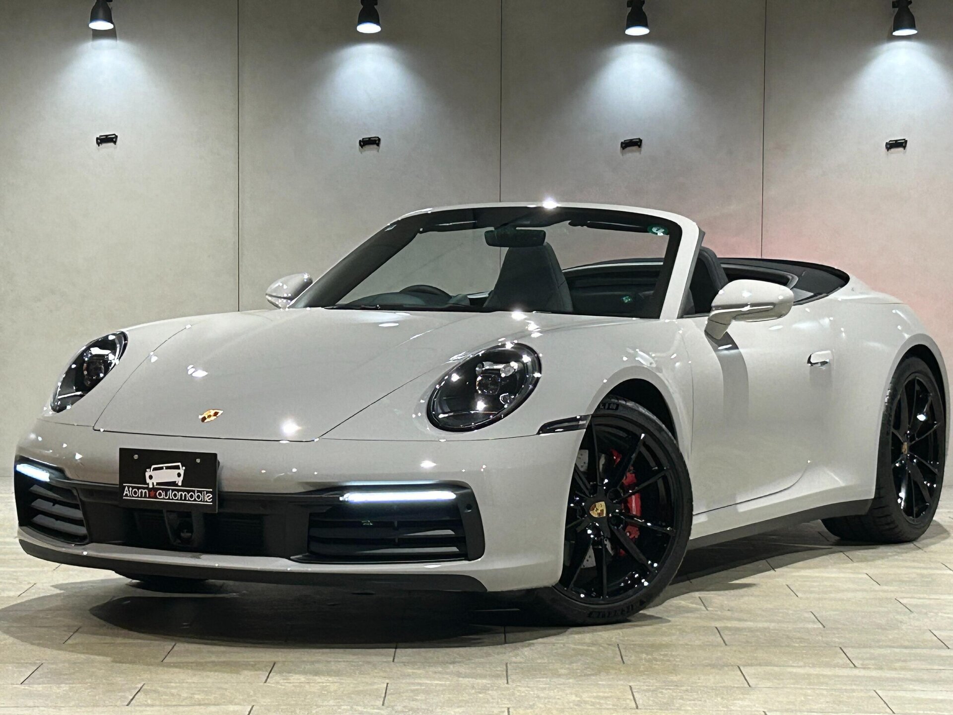 PORSCHE 911 CABRIOLET - View 1