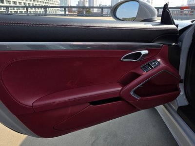 صورة مصغرة 11 لـ 2022 Porsche 718