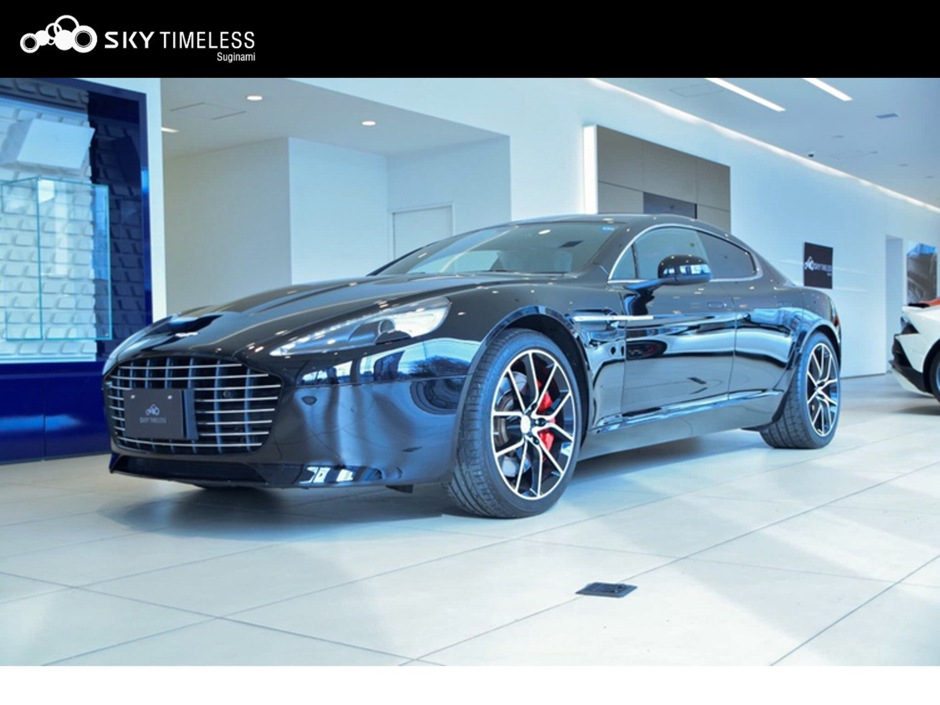 ASTON MARTIN RAPIDE - View 1