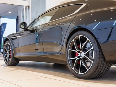 ASTON MARTIN RAPIDE - 9