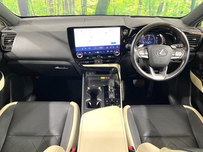 صورة 2 لـ 2023 Lexus NX