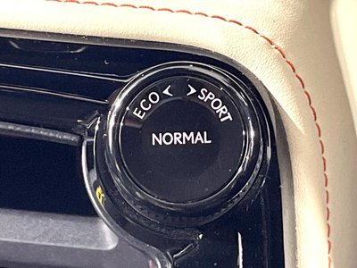صورة مصغرة 37 لـ 2023 Lexus NX