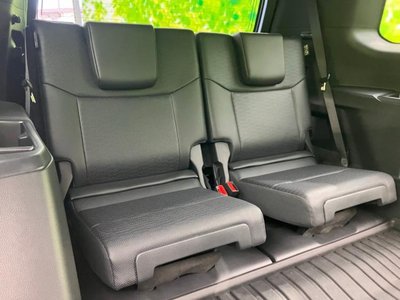 TOYOTA LAND CRUISER 250 - 7