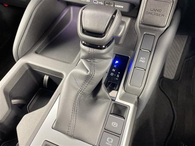 TOYOTA LAND CRUISER 250 - 6